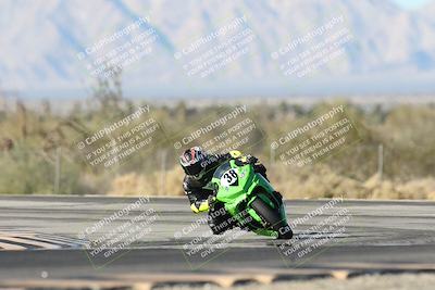 media/Dec-06-2025-CVMA (Sat) [[4a896cc04c]]/Race 9-500-400-350 Supersport/